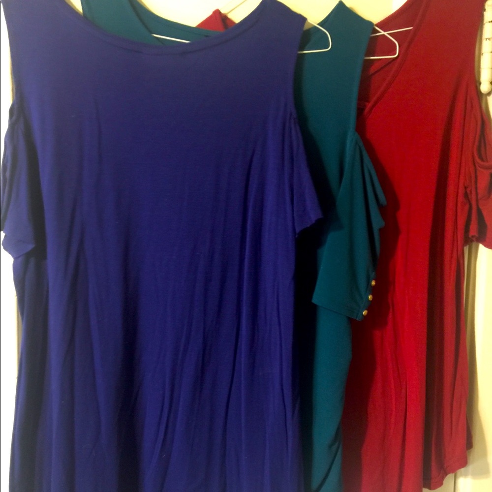 Macy’s cold shoulder blouses size L